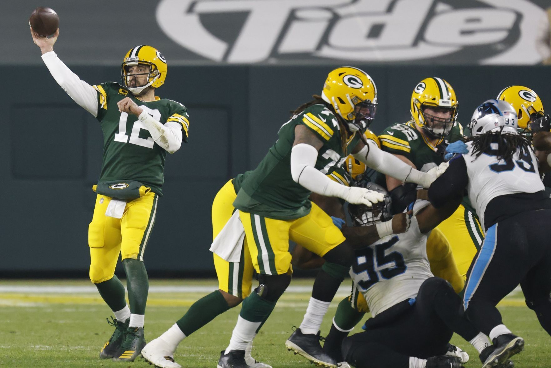 Packers 24, Panthers 16